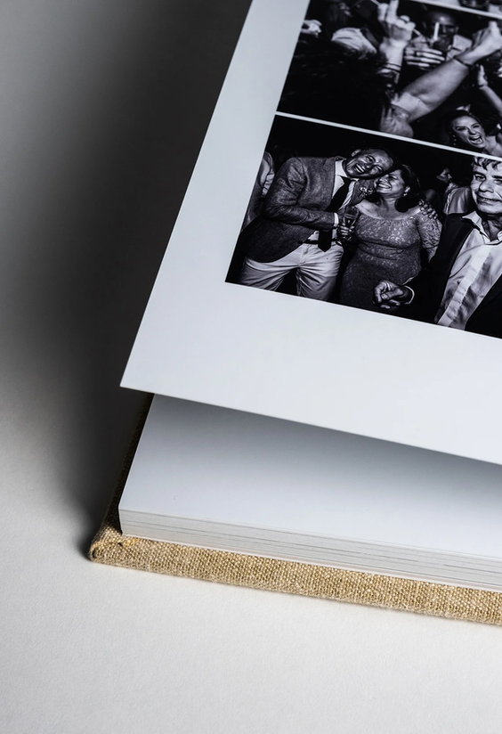 Trouwfoto door Love Motion - slide